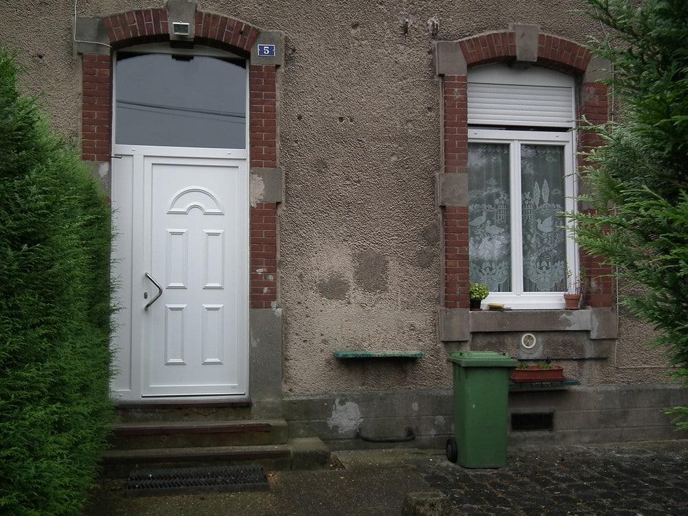 Porte d'entrée 01
