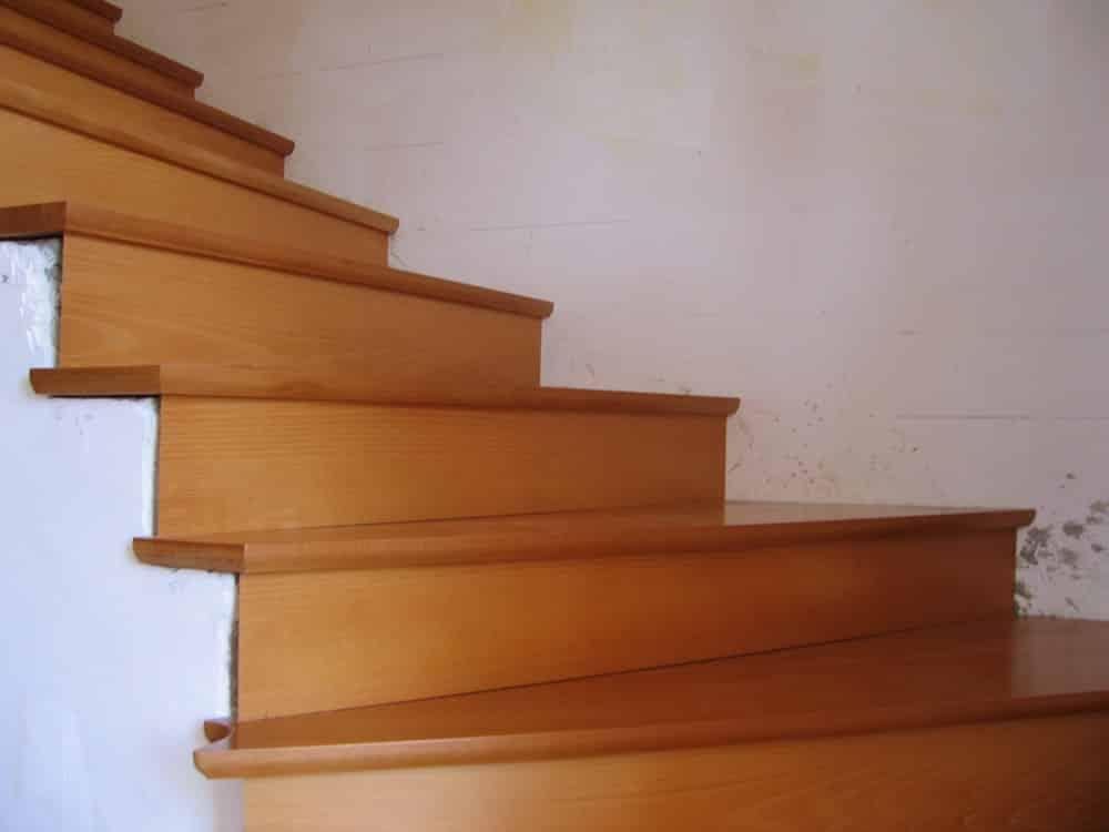 HABILLAGE-ESCALIER-4
