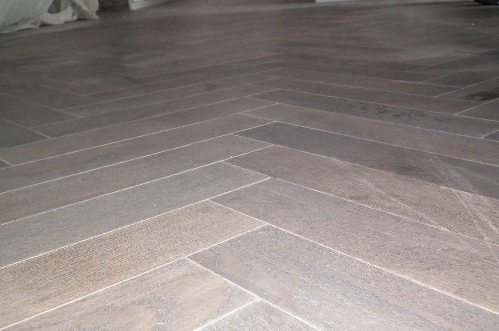 PARQUET-BATON-ROMPU
